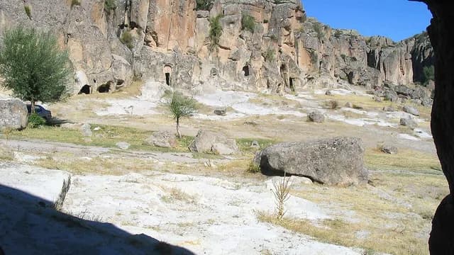 Güzelyurt Manastır Vadisi
