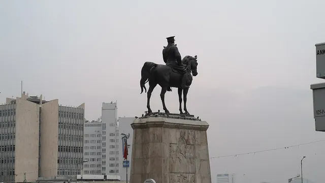 Zafer Anıtı (Victory Monument, Ulus)