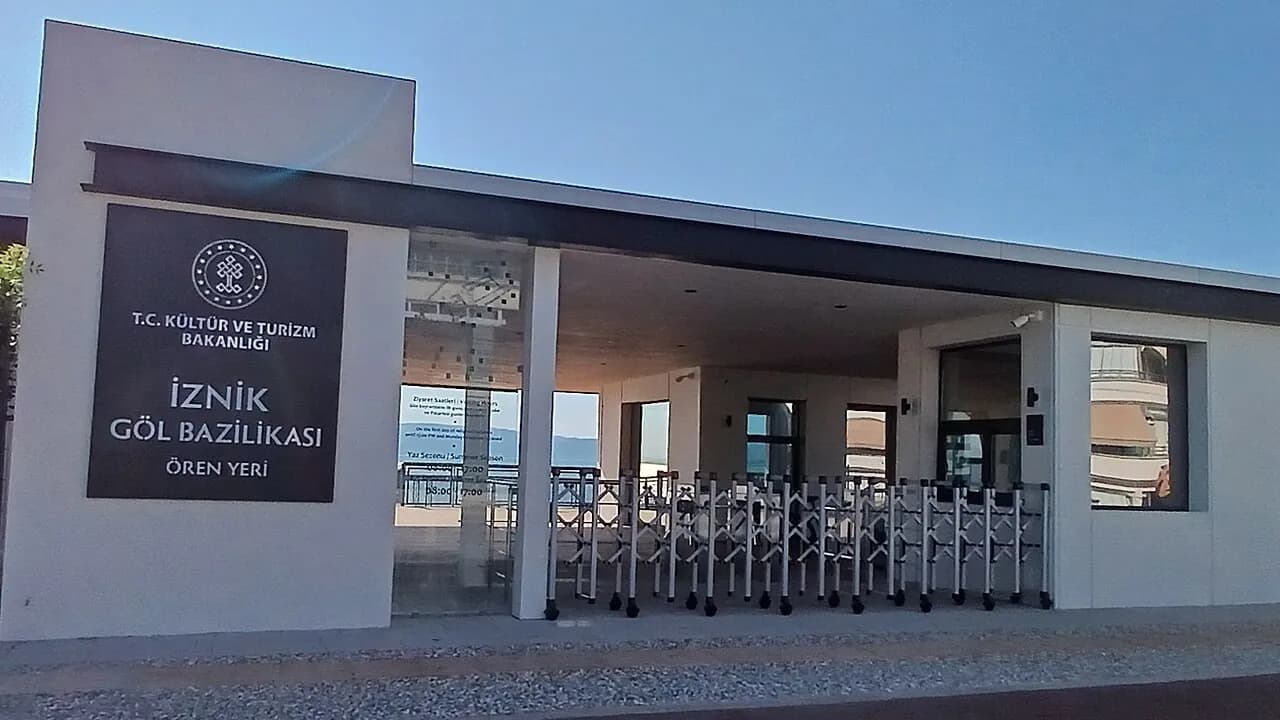 Подводная базилика Изника