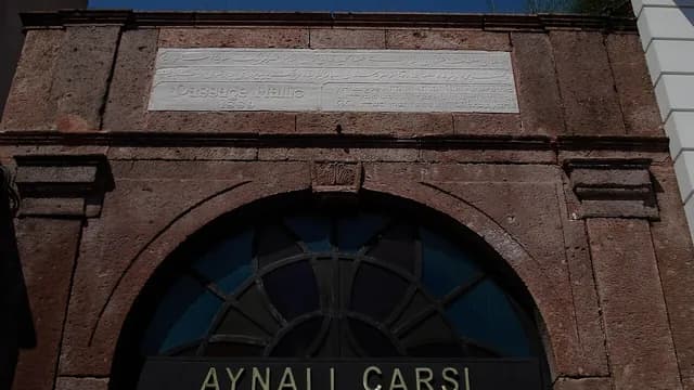 Aynalı Çarşı (Spiegelbasar)