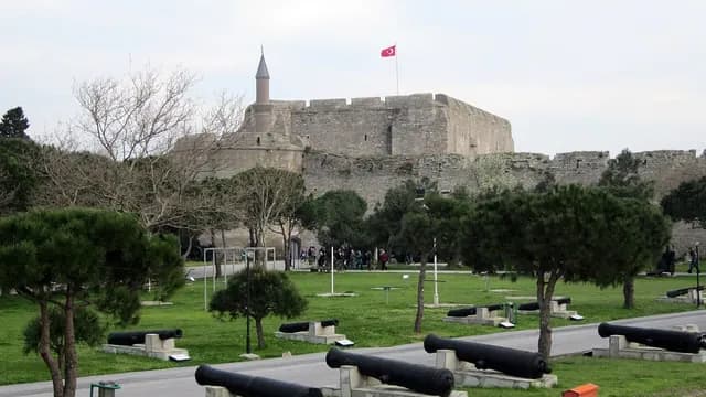 Burg Çimenlik und Marinemuseum