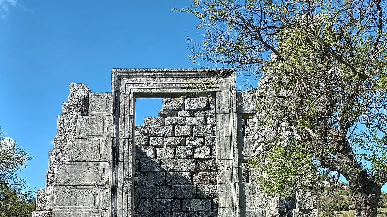 Adada Antik Kenti
