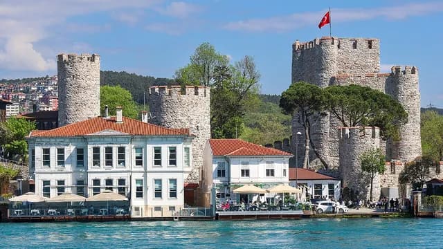 Anadolu Fortress (Anadolu Hisarı)