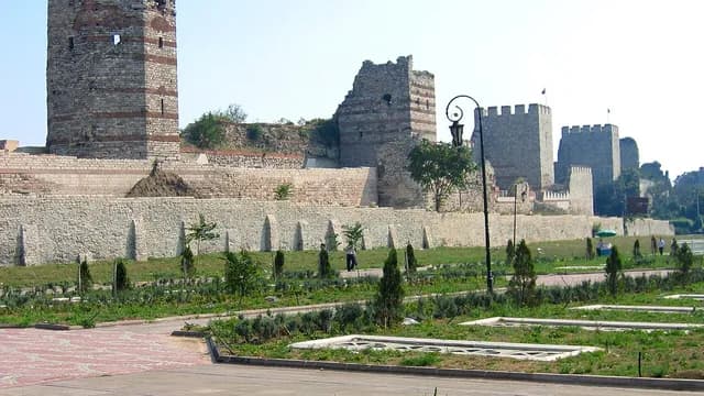 Theodosian Land Walls