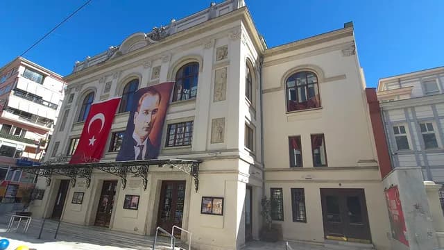 Süreyya Opera House