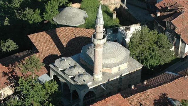 İbn-i-Neccar-Moschee