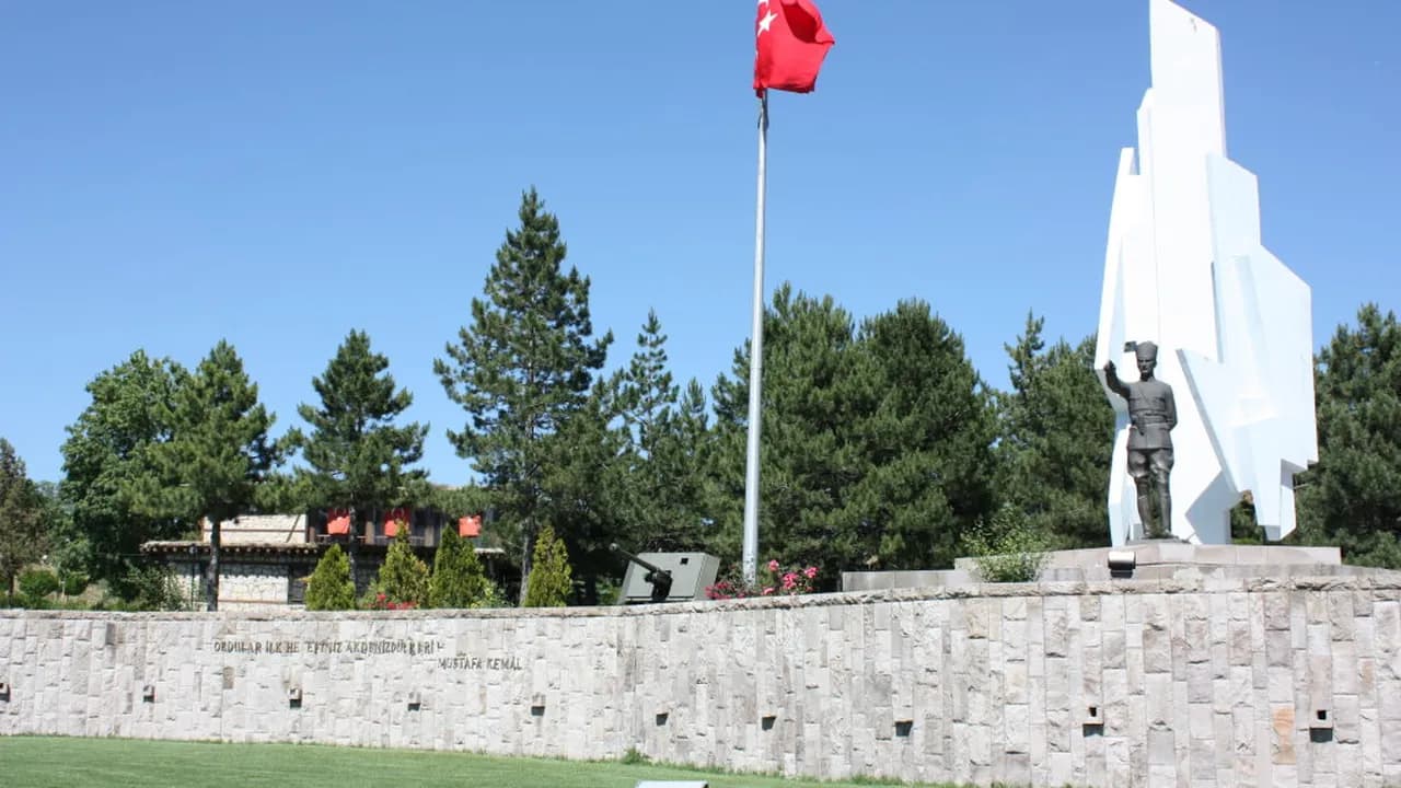 Dumlupınar Atatürk Headquarters House