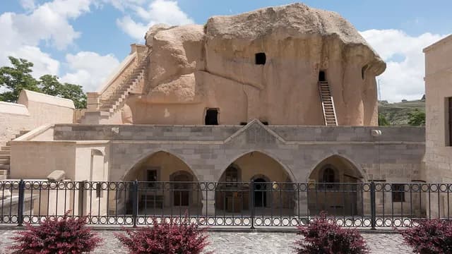 دير القديس نيقولاوس