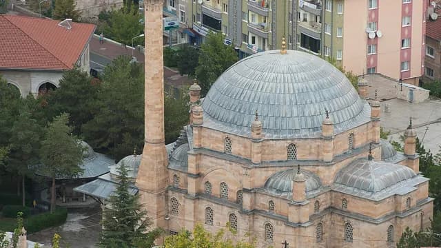 مجمّع داماد إبراهيم باشا (جامع كورشونلو)