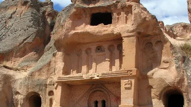 موقع آچيق سراي الأثري