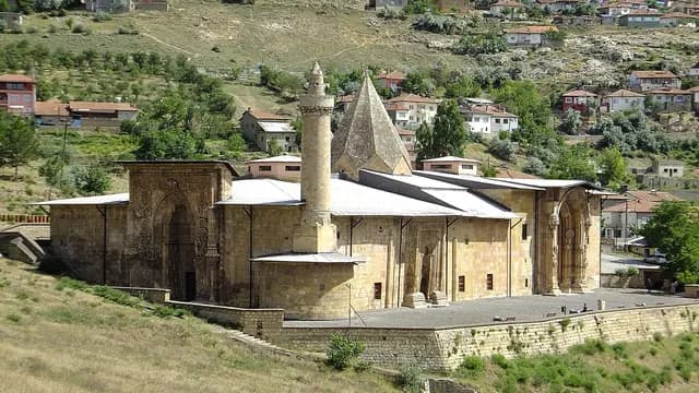 Divriği Ulu Camii ve Darüşşifası