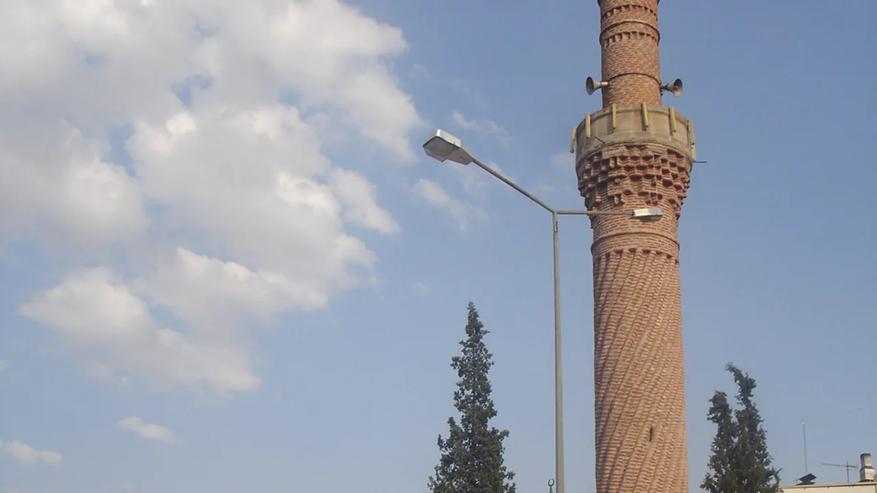 Burma Camii